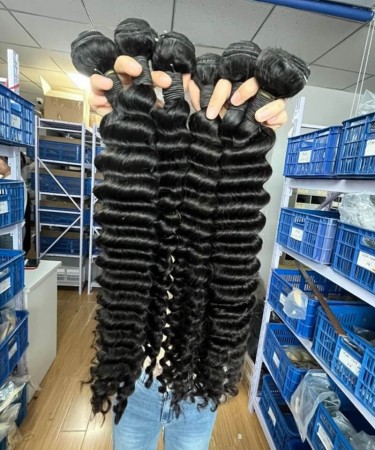 Deep Wave Human Hair Four Bundles With 5x5 Lace Closure 1 pieces /Set 5x5 Lace Closure With Four Deep Wave Human Hair Bundles