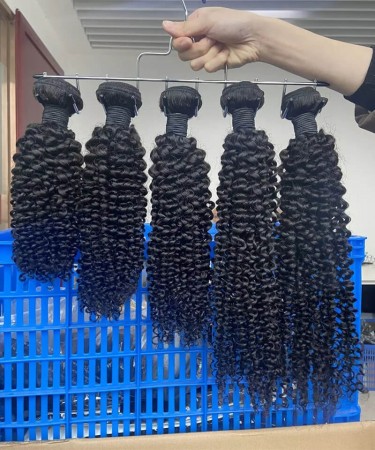 Afro Kinky Curly Human Hair Four Bundles With 4x4 Lace Closure 1 pieces /Set 4x4 Lace Closure With Four Afro Kinky Curly Human Hair Bundles